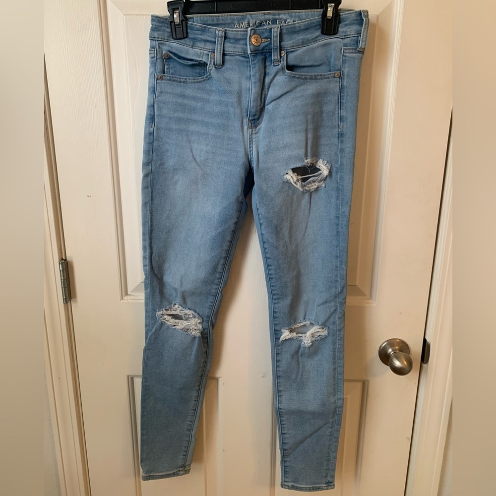 American Eagle Hi-Rise Jegging 6 Super soft comfy Stretchy Light Blue Distressed